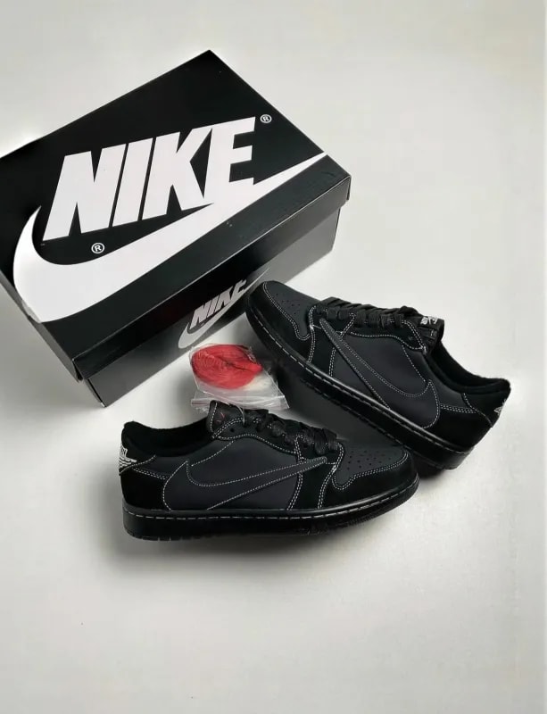 🖤 Nike Travis scott